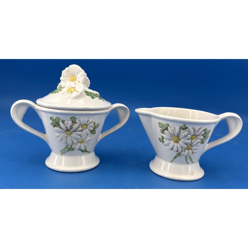Vtg Metlox California Pottery Poppytrail Sculptured Daisy Creamer Sugar Bowl Set